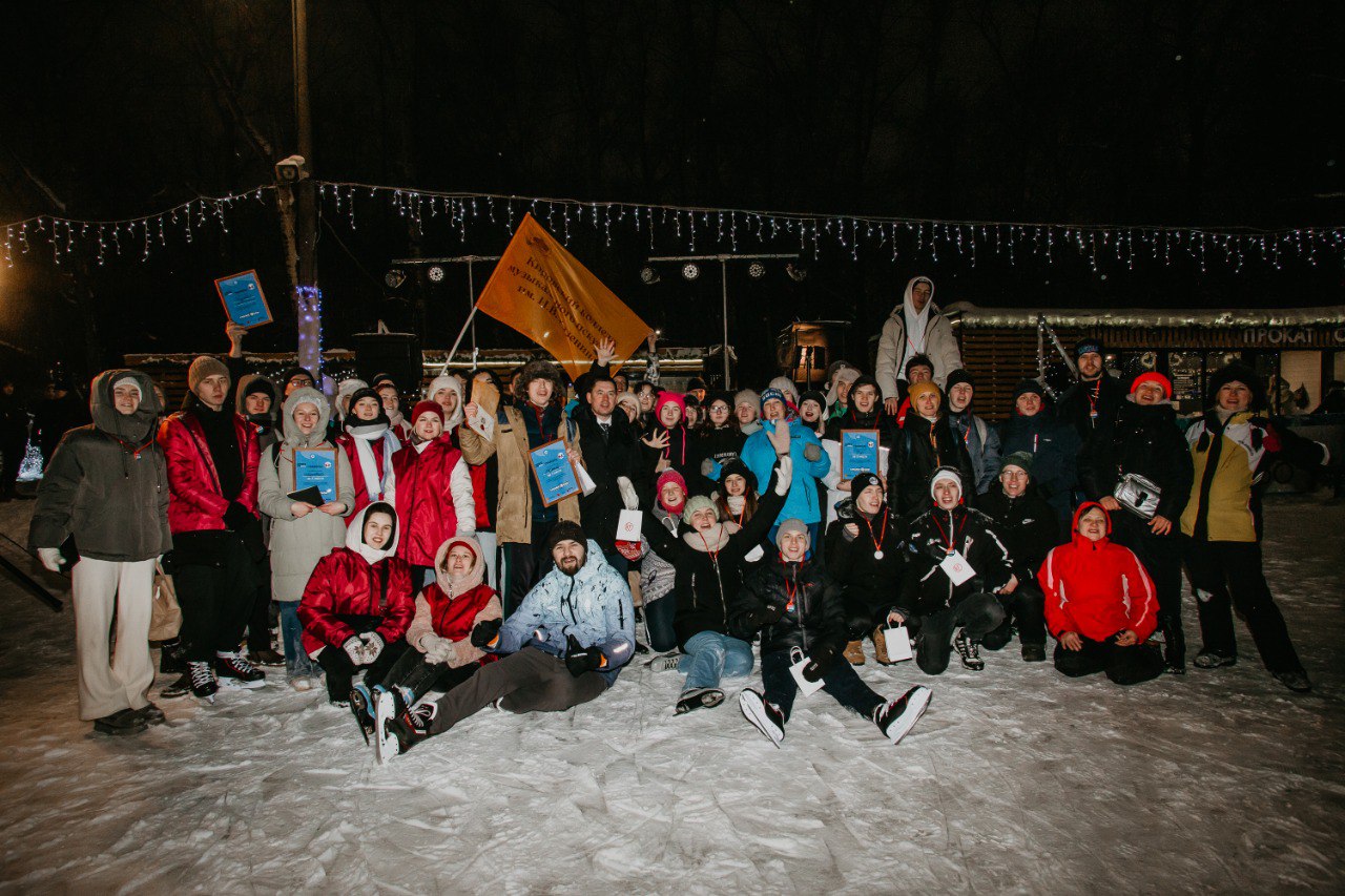 Кировские студенты состязались в снежкобое