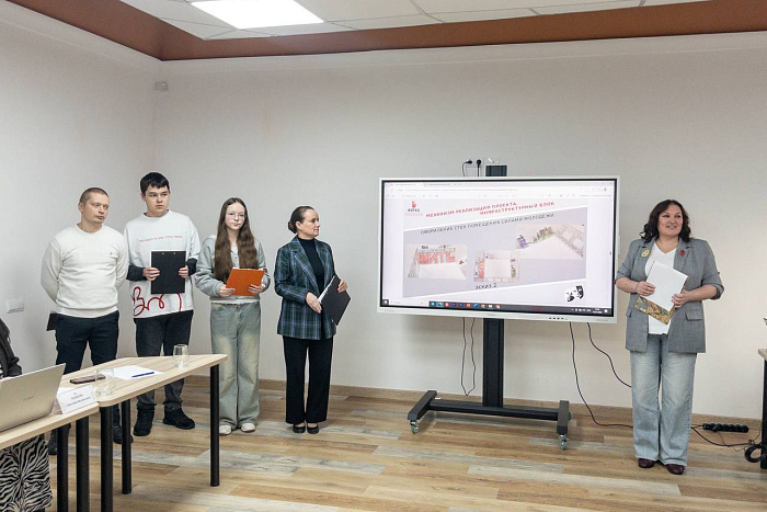 Александр Соколов: продолжаем создавать «Отличные места» для молодежи Кировской области