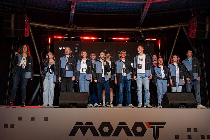 Кировчане в числе победителей на окружном проекте «МолоТ»