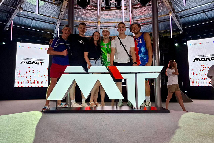 Кировская работающая молодёжь отправилась на окружной этап проекта «МолоТ»